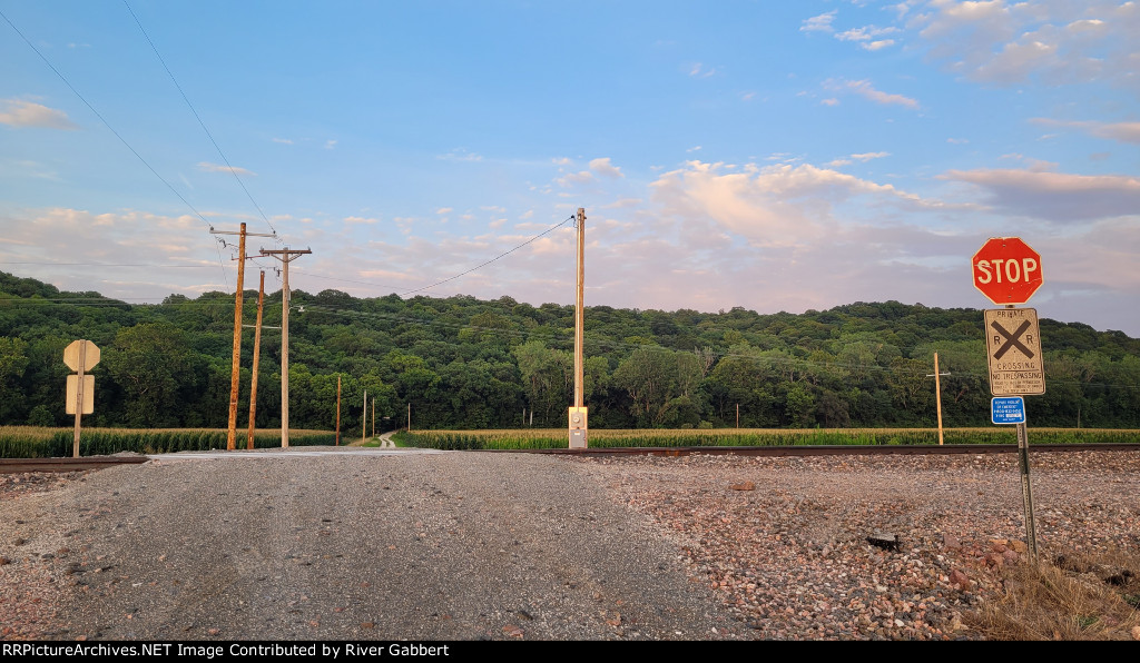 Private Railroad Crossing 095379C